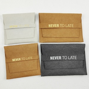 Pochette d'emballage pour bijoux en microfibre suédée avec logo personnalisé, pour boucles d'oreilles, bracelets, colliers, sac de présentation de bijoux - Product Image 1
