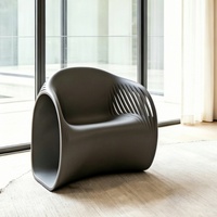Chaise de salle à manger en fibre de verre découpée, double usage intérieur/extérieur, durable, en PRV, pour projets commerciaux