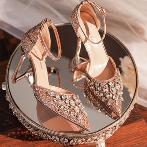 รองเท้าส้นสูงแบบเปิดนิ้วเท้าสำหรับผู้หญิง คุณภาพสูง สีทอง ขนาด 6.5 ซม./8.5 ซม. เหมาะสำหรับใส่ไปไนต์คลับ หรูหรา - Product Image 3