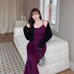 Robe sirène grande taille Runqi N8676, couleur unie, dos nu, bretelles spaghetti, robe longue, mode féminine - Product Image 5