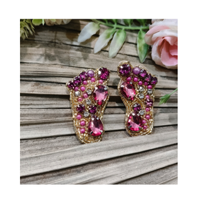 Pendientes artesanales hechos a mano con cuentas decorativas, joyería de moda diseñada para ocasiones festivas y de noche. - Product Image 2