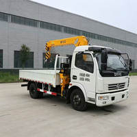 Grue montée sur camion légère de 3,2/4/5 tonnes avec une carrosserie compacte et un petit rayon de braquage pour les opérations sur sites étroits