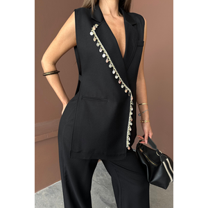 Conjunto de Traje de Lino Negro para Mujer, Chaleco con Cuello y Estampado de Concha de Mejillón y Pantalones - Colección Negra Elegante - Product Image 6