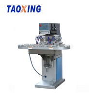 Machine d'impression pneumatique semi-automatique de tampon de gants de couleur 4 concurrentielle avec le convoyeur pour des gants