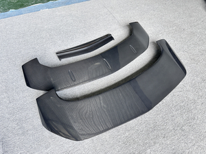 Bodykit aus Trockenkarbon mit Frontlippe, Seitenschwellern, Heckspoiler, Diffusor und Motorhaube für Urus, aufgerüstetes Wide-Body-Kit im 1016-Stil - Product Image 4