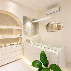 ร้านขายเครื่องประดับ นาฬิกา และสินค้าหรูหรา ออกแบบตกแต่งภายในร้านแบบครบวงจร ปรับแต่งได้ตามต้องการ ตู้โชว์กระจก ตู้โชว์เครื่องประดับ ตกแต่งร้านค้า - Product Image 4