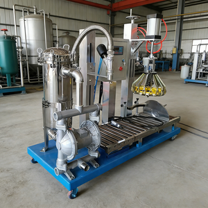 Machine <span class=keywords><strong>de</strong></span> remplissage quantitative entièrement automatique pour liquides, huiles moteur et peintures - Product Image 5