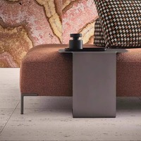 Table console minimaliste moderne italienne Table d'angle de luxe légère de style Wabi-Sabi au design irrégulier pour canapés de chevet