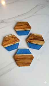 Ensemble de dessous-de-verre en bois et résine naturelle faits à la main, cadeau idéal pour les amis, la famille ou les collègues, ajoutant du charme à la maison ou au bureau - Product Image 6