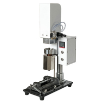 Petite machine de moulage par injection de plastique verticale pneumatique de bureau pour feuilles extensibles