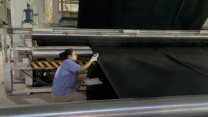 แผ่นเมมเบรนกันน้ำ HDPE มาตรฐาน ASTM ความหนา 0.2 มม. - 5 มม. สำหรับวัสดุบุบ่อเพาะปลูกทางการเกษตร - Product Image 5
