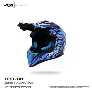 Le casque JPX Fox3 à sangle magnétique, doté d'un design élégant de motif FX1 qui assure un ajustement sécurisé et des performances de conduite améliorées - Product Image 6