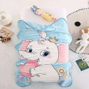 ผ้าห่มไมโครไฟเบอร์สำหรับใช้ในบ้านผ้าสักหลาดลายดอกไม้สีแดงขนาดควีนไซส์ - Product Image 2