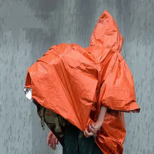 Imperméable d'urgence Film d'aluminium Poncho jetable Vêtements de pluie thermiques chauds Couvertures Outils de survie Équipement de camping