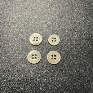 Bán Buôn Chất Lượng Cao Tùy Chỉnh Polyester Người Đàn Ông Áo Sơ Mi Nút Vỏ Chó Nút Thiên Nhiên Botones Nút Với Kim Cương - Product Image 4