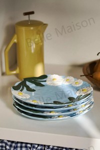 Set di Tazza e Piattino in Porcellana Ispirato al Vintage con Motivo Margherita, Lavabile in Lavastoviglie e Utilizzabile nel Microonde, con Vassoio - Per Uso Domestico e Caffetteria - Product Image 3