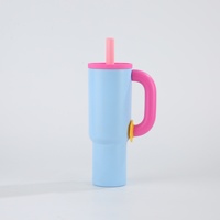 Gobelet isotherme en acier inoxydable 304/201 avec poignée géante, design moderne et simple, portable pour les voyages en extérieur et l'usage domestique, personnalisable