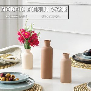 Vase de table en céramique blanche, style moderne et rustique, pour fleurs, vase décoratif pour salon, étagère, table - Product Image 2