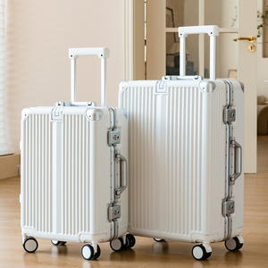 Maleta de Aluminio Yongsheng de 20 Pulgadas para Llevar a Bordo, Maleta de Viaje de 28 Pulgadas con Candado, Diseño de Rayas Blancas, para Viajes de Negocios - Product Image 3