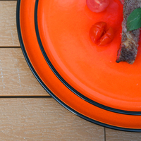 Service de vaisselle en porcelaine P&T Orange Vibrant avec bordure noire, assiettes à pizza et à steak pour la restauration en gros