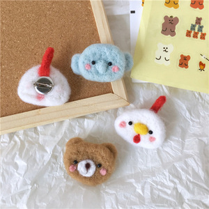 Pinza para el pelo con diseño de oso al estilo de Zhao Lusi, broche de fieltro de lana hecho a mano estilo INS, popular en 2021, perfecto para flequillo. - Product Image 4