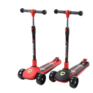 Trottinette pliable à 3 roues DomeRide pour enfants avec roues lumineuses clignotantes, frein à pied arrière, cadre en métal - Pour les enfants de 3 ans et plus - Product Image 5