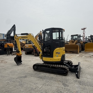 Miniexcavadora Eléctrica Amarilla YANMAR VIO 38 con Motor FPT, Excavadora Compacta con Cabina Cerrada y Orugas para Construcción y Trabajo Agrícola - Product Image 1