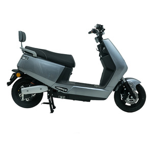 Moto électrique puissante de 2000 W de haute qualité pour usage familial, 48 V, avec des caractéristiques de scooter de haute qualité - Product Image 1