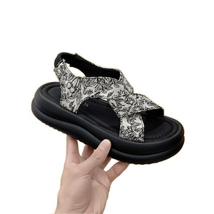 R. Jstory Sandales romaines pour femmes, semelle épaisse, antidérapantes, chaussures de plage, bout rond, dessus en coton, bande élastique, sandales plates décontractées d'été - Product Image 2