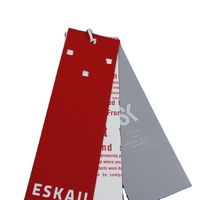 Étiquettes suspendues personnalisées de luxe pour vêtements, impression de nom et logo, logo personnalisé, respectueuses de l'environnement pour les vêtements