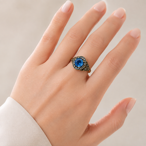 Anello retrò con pietra blu a forma di rosa, gioiello da donna dal design elegante per l'uso quotidiano - Product Image 2