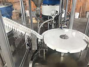 Machine de remplissage automatique de gel de seringue de soins bucco-dentaires en plastique d'<span class=keywords><strong>acide</strong></span> <span class=keywords><strong>hyaluronique</strong></span> de 20ml - Product Image 2