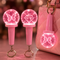 Porte-clés LED Cartoon OEM ODM, Badge Lumineux J-Pop pour Soirées Rave, Lampe Torche Changeante de Couleur, Léger, Vente Directe Usine