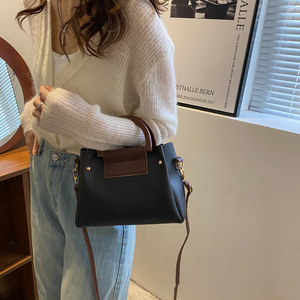 <span class=keywords><strong>Sac</strong></span> à main rétro tendance en <span class=keywords><strong>cuir</strong></span> PU avec coutures contrastées, grande capacité, <span class=keywords><strong>sac</strong></span> seau, <span class=keywords><strong>sac</strong></span> messager pour <span class=keywords><strong>femme</strong></span> - Product Image 2