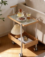 Petit chariot à thé pour la maison ou le bureau, table à thé mobile en bambou avec plateau en verre et roues en bambou et rotin
