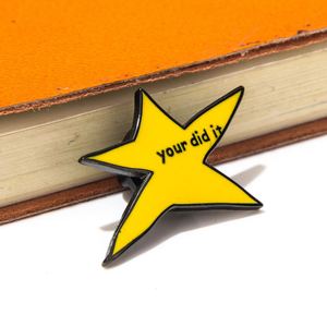 Broche en émail « Your Did It Meme Star » – Badge en métal amusant pour femmes et hommes – Accessoire de bijouterie à clipser sur revers - Product Image 3