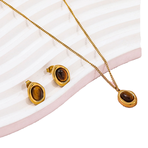 Collana Delicata con Fiore in Acciaio Inossidabile Impermeabile Placcato Oro PVD Personalizzata per Donna Gioielli Logistica DDP - Product Image 2