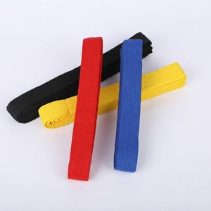 <span class=keywords><strong>Ceinture</strong></span> de Taekwondo en gros, <span class=keywords><strong>ceinture</strong></span> d'arts martiaux épaissie pour le karaté et le judo, logo brodé personnalisé - Product Image 4