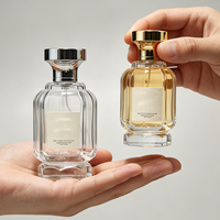 Flacon de parfum en verre cannelé transparent avec bouchon argenté, atomiseur vide, gravure mate, étiquette personnalisée, cosmétique de luxe en gros
