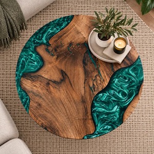 Table basse ronde en résine époxy faite à la main, table d'appoint unique en peuplier, table de canapé haut de gamme - Product Image 2