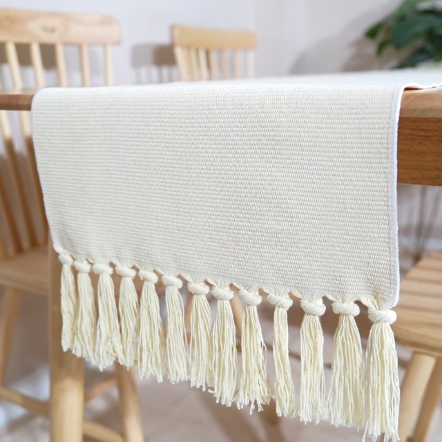 High Quality Plain Color Waffle Cotton Linen Woven Wedding Party Table Bed Runner Hand Made With Tassel