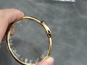 Siêu Chất Lượng Sang Trọng Của Phụ Nữ Đồng Hồ Không Thấm Nước Bba Nhà Máy Thụy Sĩ Thạch Anh Phong Trào Mini Mới Đẹp Phụ Nữ Vàng Bồn Tắm Đồng Hồ - Product Image 3