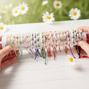 Bracciale con Conchiglie e 6 Accessori in Acciaio Inossidabile, Pulsera Tubo, Braccialetti Charm alla Moda - Product Image 3