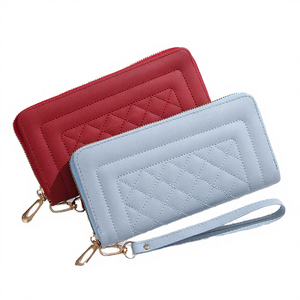 Portefeuille long pour téléphone portable pour femme, tendance 2024, en PU vintage, motif lettres, imperméable, fermeture éclair, doublure en polyester, bouton - Product Image 4