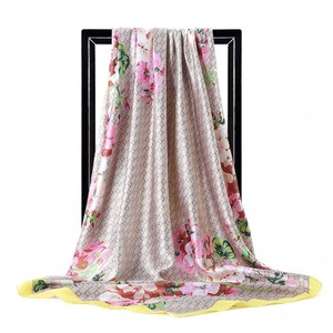 Sciarpe di seta di moda per donne scialle con stampa scialle in raso Hijab sciarpa da <span class=keywords><strong>donna</strong></span> Bandana da <span class=keywords><strong>donna</strong></span> di lusso 90*90cm di marca scialli quadrati sciarpe da <span class=keywords><strong>donna</strong></span> - Product Image 3