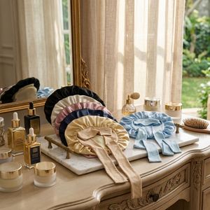 Vente en gros usine : Bonnet en satin de mûrier 100% avec bande à nouer, foulard en soie réglable pour dormir, logo personnalisé - Product Image 2