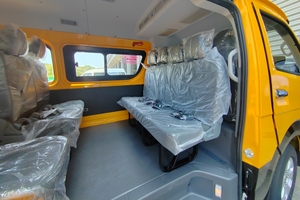 Hiace Último Modelo, Minivan Aucwell de 16 Plazas en Venta - Product Image 5