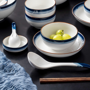 Juego de vajilla de cerámica blanca y azul de estilo nórdico, vajilla de porcelana, juego de regalo, platos decorativos, platos y cuenco para servir - Product Image 3