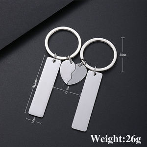 Porte-clés en métal à la mode en acier inoxydable d'usine, gravure de cœur, impression laser couleur, matériau vierge adapté aux couples - Product Image 2