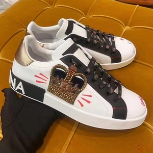 Sneakers en cuir véritable blanc et noir de créateur, style haut de gamme, confortables, décontractées, antidérapantes pour hommes et femmes, chaussures de sport - Product Image 2
